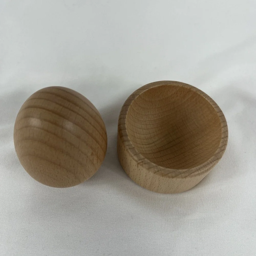 Lovevery the Explorer 9-10 months Montessori Egg‎ Cup